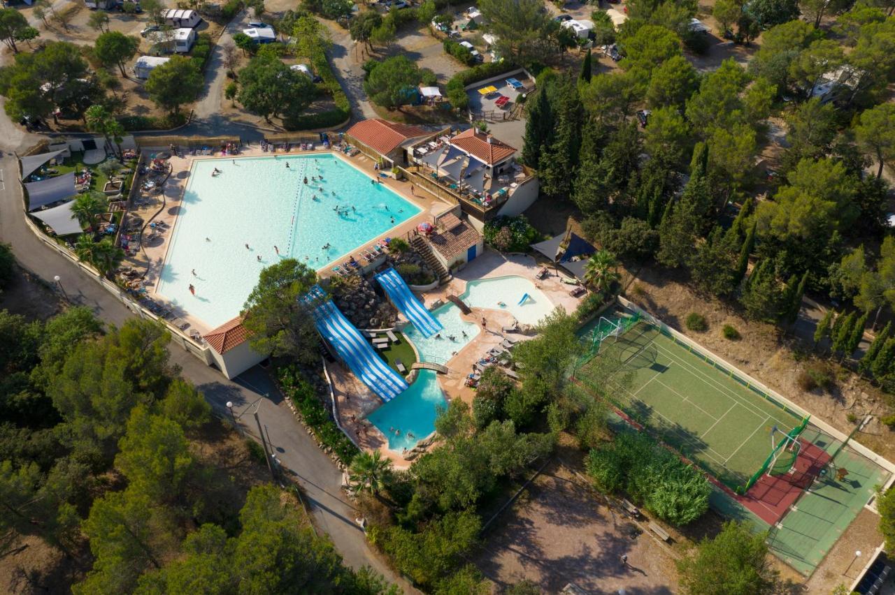 Camping RCN Domaine de la Noguière Le Muy Extérieur photo