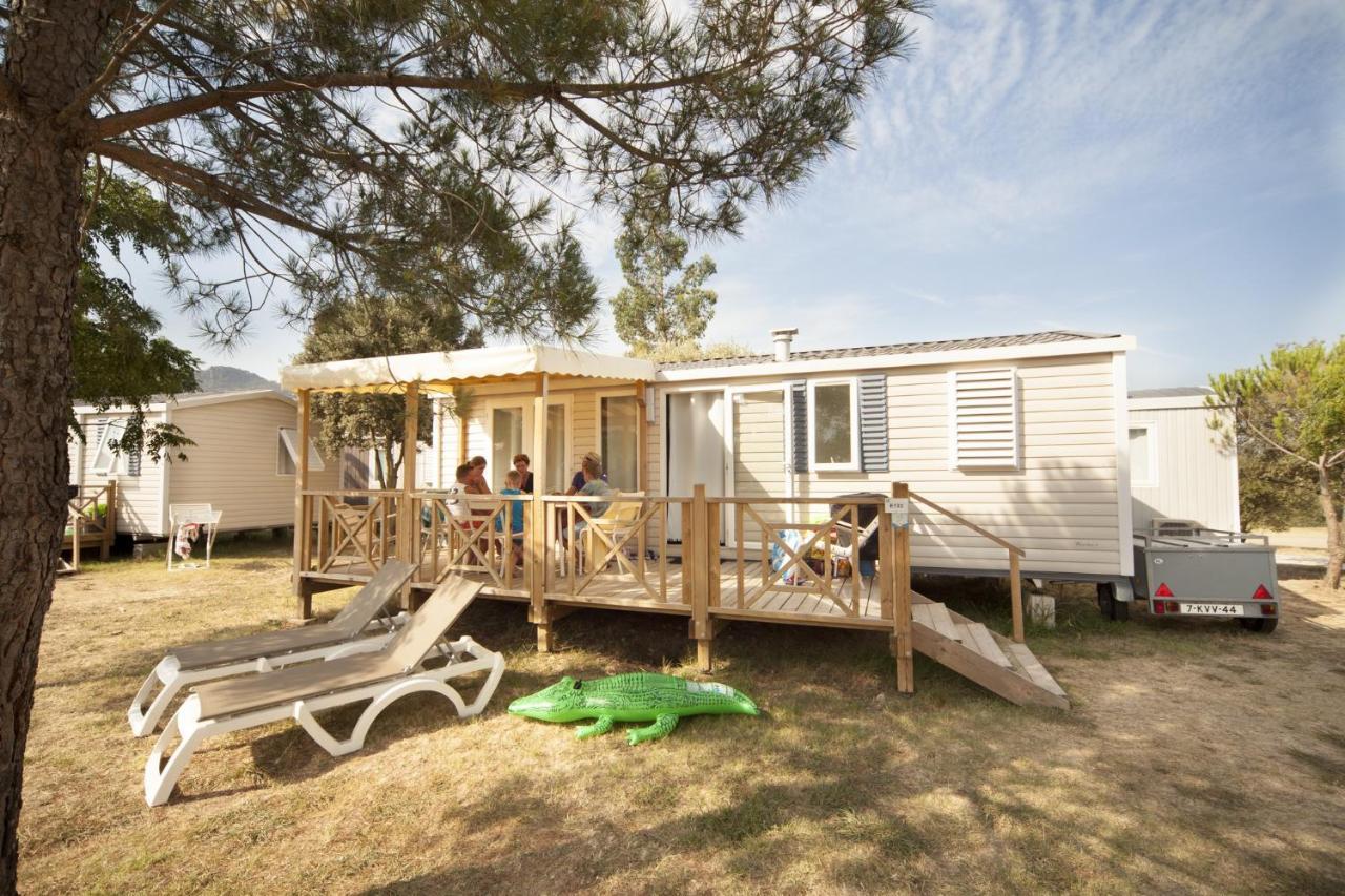 Camping RCN Domaine de la Noguière Le Muy Extérieur photo
