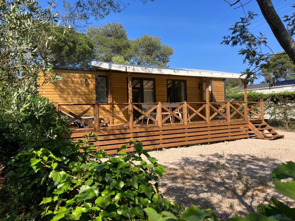 Camping RCN Domaine de la Noguière Le Muy Extérieur photo