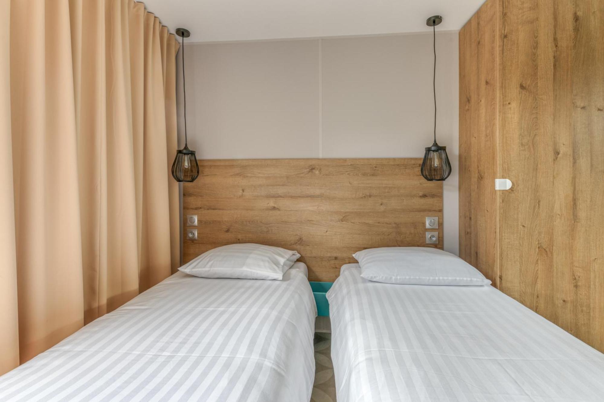 Camping RCN Domaine de la Noguière Le Muy Extérieur photo