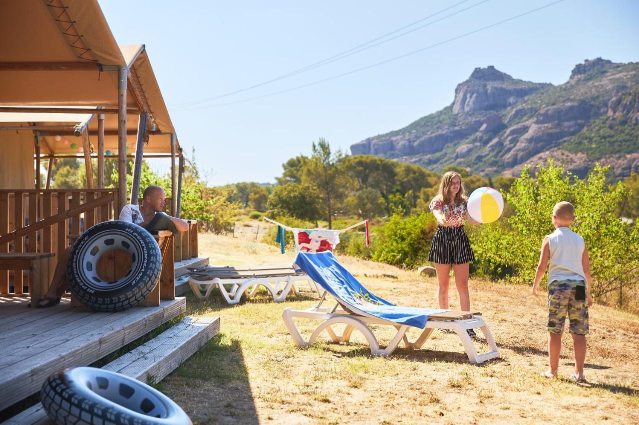 Camping RCN Domaine de la Noguière Le Muy Extérieur photo